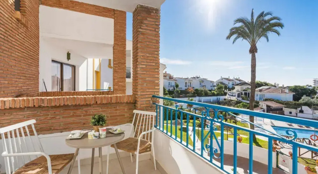 Colorful Flat in Riviera del Sol Ref 27, Забронировать Апартаменты/квартира Апартаменты Михас, рядом с Cabo Rocoso Beach, Апартаменты/квартира