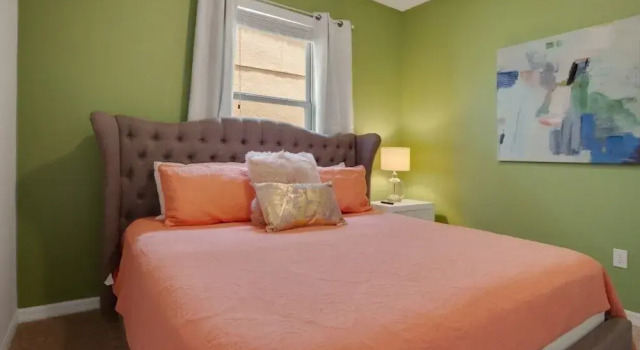 Spacious 5Bd Pool Hm w/ Spa, Wifi-Solterra 5441
