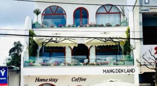 Mang Den Land Homestay & Coffee