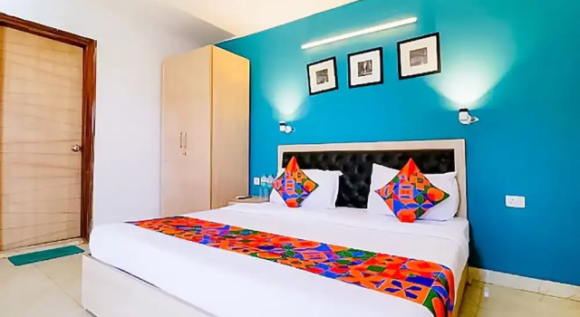 Roomshala 173 Hotel Royal Inn, Забронировать Отель Нью-Дели Национальный столичный округ Дели, рядом с Lal Bahadur Shastri Hospital