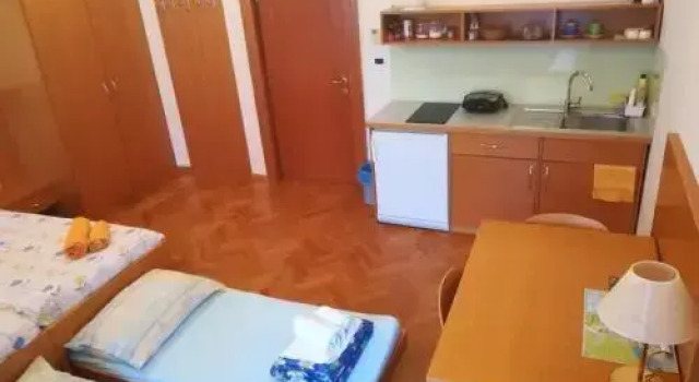 Hostel Sveta Ana, Prenota Ostello Capodistria Istria slovena