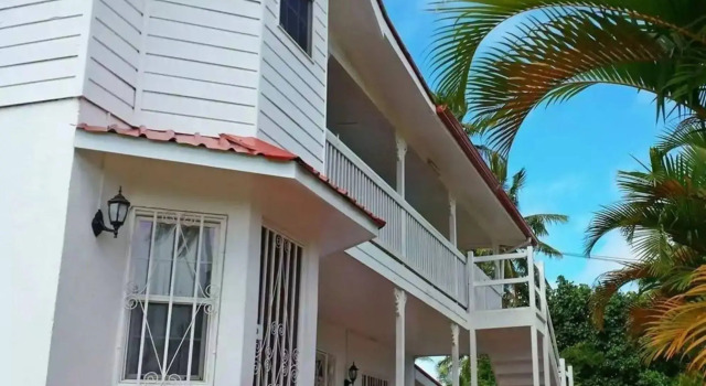 The Tropical Villa, Reservar Vila Hotéis em Tongatapu Island com estacionamento, Estacionamento