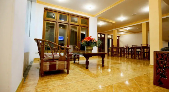 Hotel Mahaweli Spring, Забронировать Отель Отели Округа Галле с завтраком, Завтраки