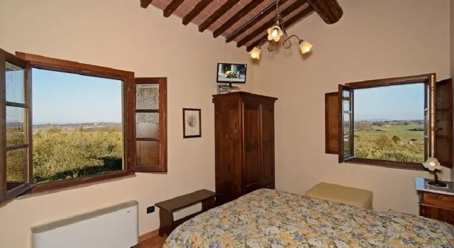 Agriturismo San Martino, Reserva ahora Agroturismo Hoteles en Ponsacco con aparcamiento, Aparcamiento