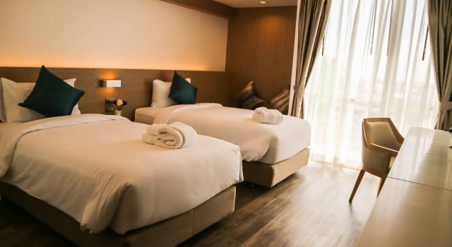 Rattanachol Hotel, Забронировать Отель Ban Si Phalo провинция Чонбури
