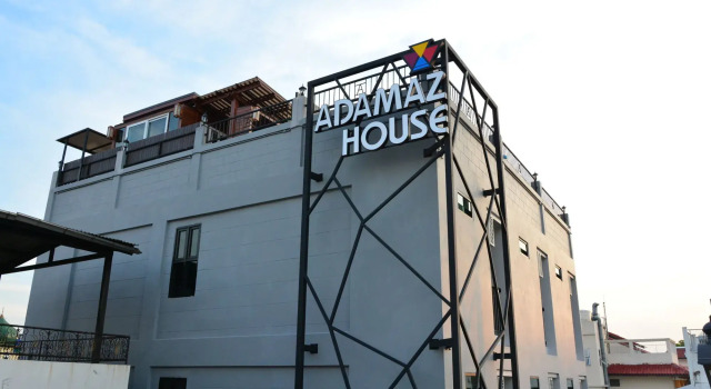 Adamaz House