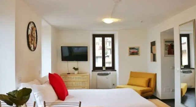 Apartment Studio Red