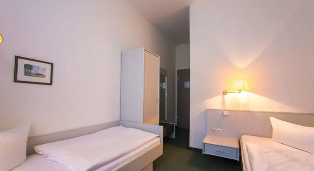 Hotel Weide, Забронировать Отель Затов Мекленбург-Померания