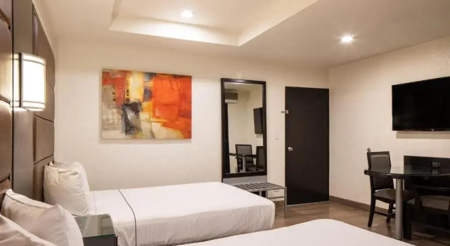 Двухместный номер Comfort Hotel Astor Tijuana