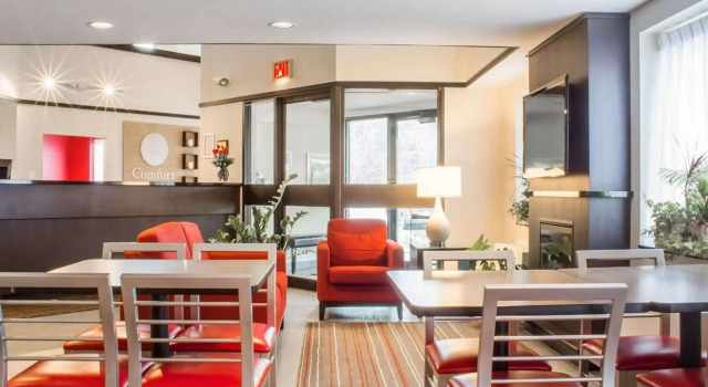 Comfort Inn Parry Sound, Varaa Hotelli Parry Sound Ontario