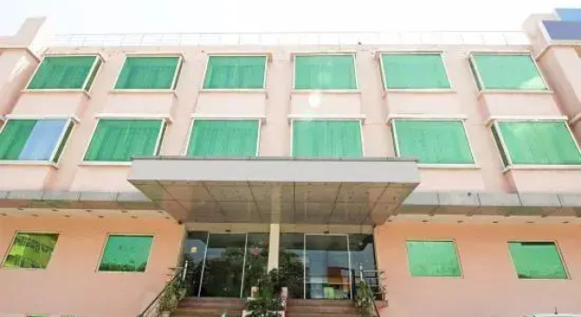 Hotel The Great Ananda, Rezervovat Hotel Haridvár Uttarakhand