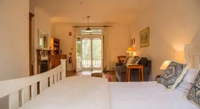 The Carriages Country House