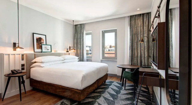 Отель DoubleTree by Hilton Rome Monti