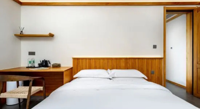 Люкс Mountain Breeze as the Vein. Forest Private Hot Spring Outdoor Themed Homestay