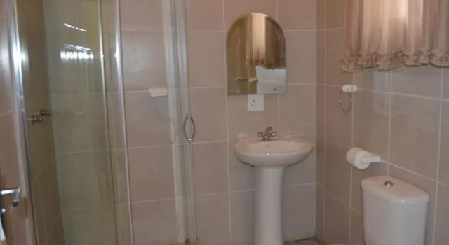 Номер Standard Henry George Guest House