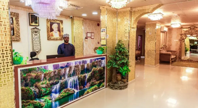 Capital O 141 Golden Rays Hotel, Prenota Hotel Hotel a Al Sharqiyah con parcheggio, Parcheggio