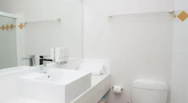 Monolocale triplo Executive Springwood Motor Inn