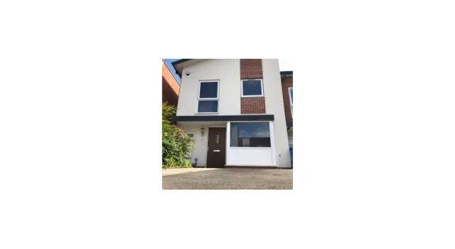 6 Aldridge Road