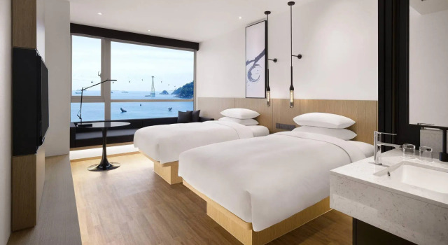 Двухместный номер Deluxe с видом на море Fairfield by Marriott Busan Songdo Beach