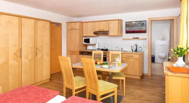 Студия Elto Appartements