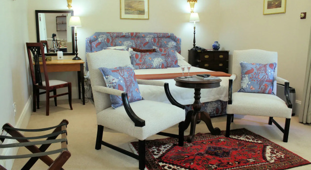 Hacklewood Hill Country House