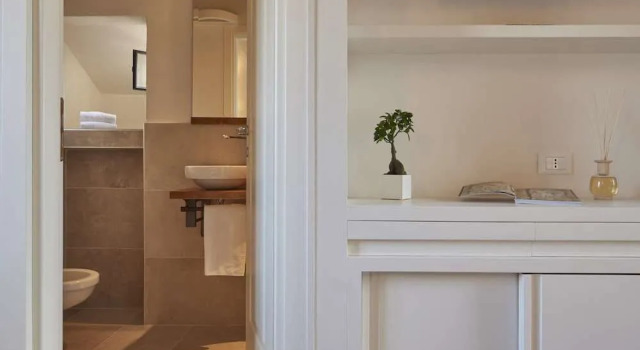 Suites Cavour 34 by 360Rentals, Забронировать Отель Сан-Марко - Сантиссима-Аннунциата Флоренция, рядом с Дом Буонаротти