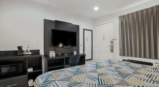 Номер Standard Suites Escondido CA
