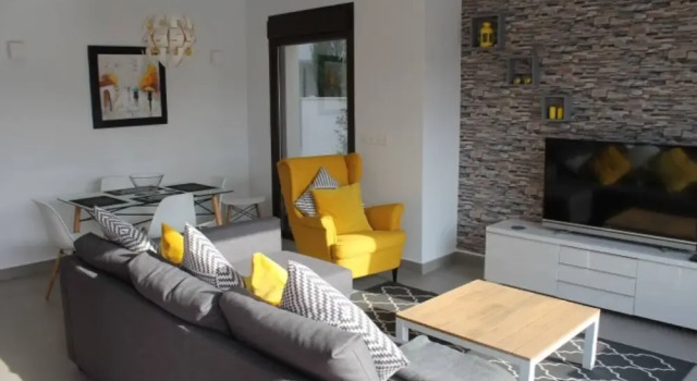 Luxurious Villa sleeps 6 with Private Pool LM1, Book Villa San Fulgencio Valencia Community