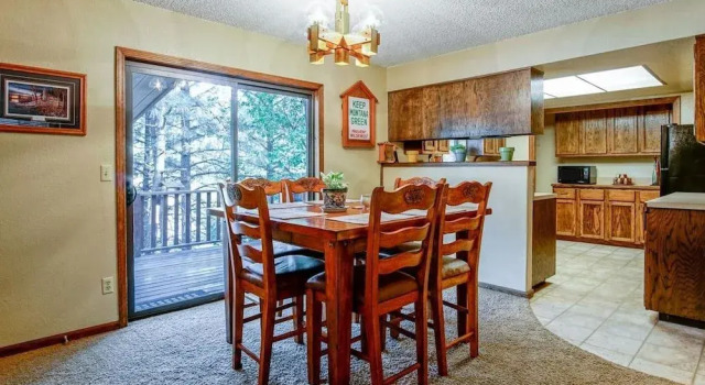 Canyon Terrace Retreat, Забронировать Отель Отели Флагстафф с парковкой, рядом с Greater Flagstaff Chamber of Commerce, Парковка