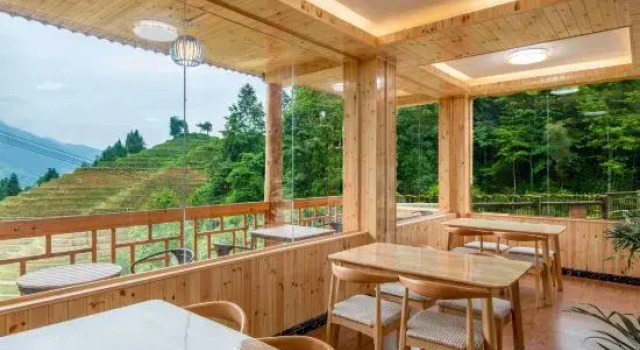 Yuelai Courtyard Hotel (Longsheng Longji Terrace Observation Deck)