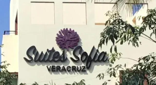 Hotel Suites Sofia Veracruz, Rezerwuj Hotel Hotele w Veracruz z basenem, w pobliżu WTC Veracruz, Basen