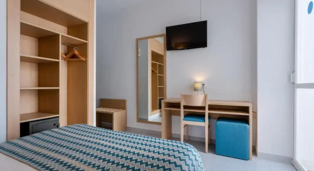 Одноместный номер Superior Hotel Riutort