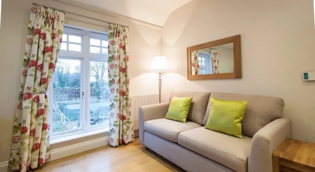 Апартаменты Milntown Self Catering Apartments