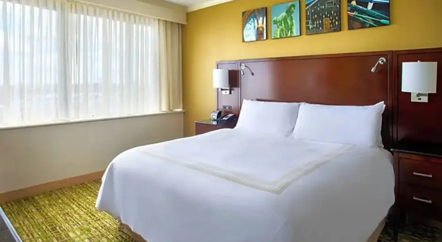 Двухместный люкс c 1 комнатой Boston Marriott Peabody