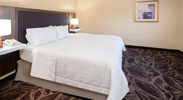 Люкс Hampton Inn & Suites Bremerton
