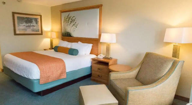 Люкс с 2 комнатами Spark by Hilton Sarasota Siesta Key Gateway