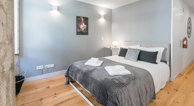 GuestReady - Private oasis for two, Забронировать Отель Порту Регион Порту, рядом с Lapa Metro Station