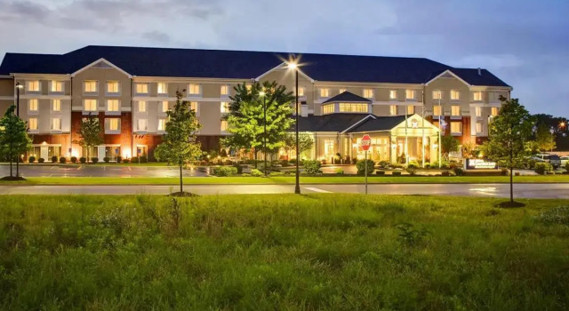 Номер Premium Hilton Garden Inn Akron-Canton Airport
