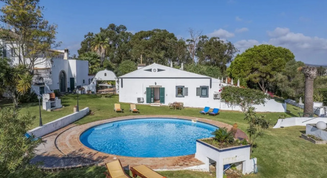 Jardim do Sul Apt 6, Rezervovat Hotel Hotely v Moncarapacho s parkováním, Parkování