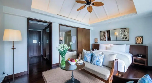 Люкс с бассейном Grand с 2 комнатами с видом на море Anantara Layan Phuket Resort