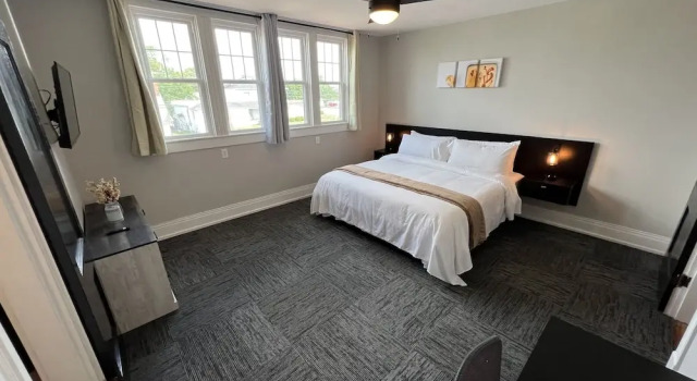 Номер Deluxe Homestay on Main by Twin Lakes Creamery