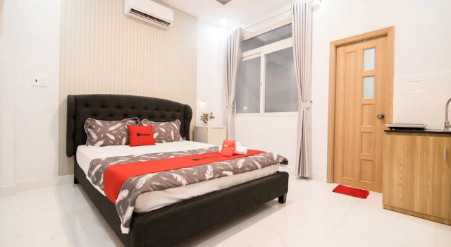 Номер Superior RedDoorz near Saigon Zoo