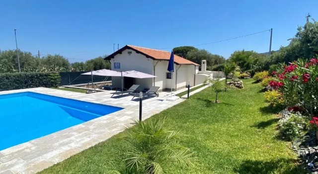Relaxing Villa Cefalù - Private Pool & Beach Walk, Book Hotel Hotels in Sicily with a Pool, Swimming Pool