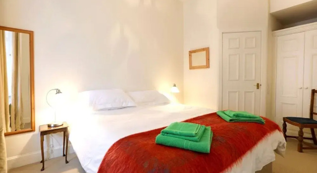 Fantastic Edinburgh Apartment, Забронировать Апартаменты/квартира Апартаменты Эдинбурга, рядом с St George's West Church, Апартаменты/квартира