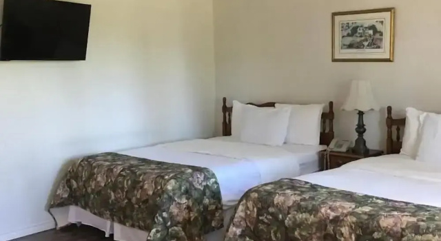 Шестиместный номер Standard Canadas Best Value Inn & Suites Summerside
