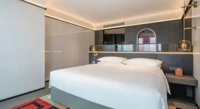 Люкс Дуплекс с красивым видом из окна Serendipia Hotel by Holz