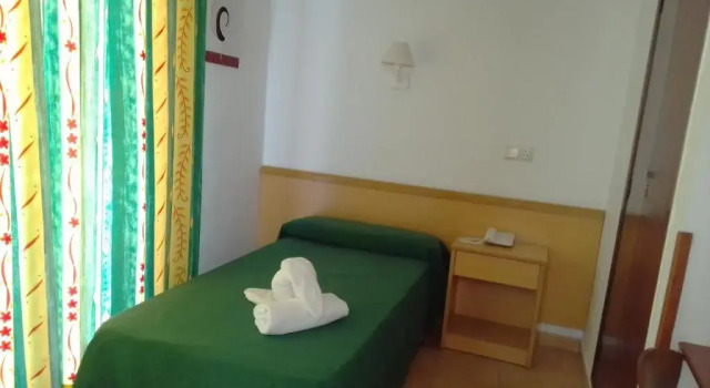 Одноместный номер Standard Hotel Santa Faz TRG