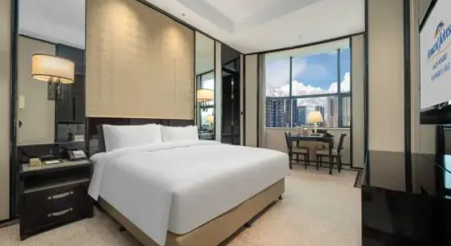 Капсула Мансарда с видом на город Howard Johnson Plaza Ningbo