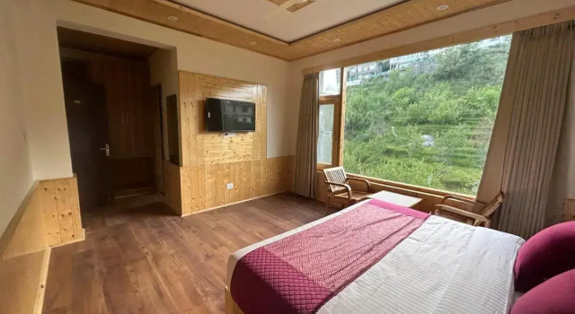 Hotel Emmjay Greens