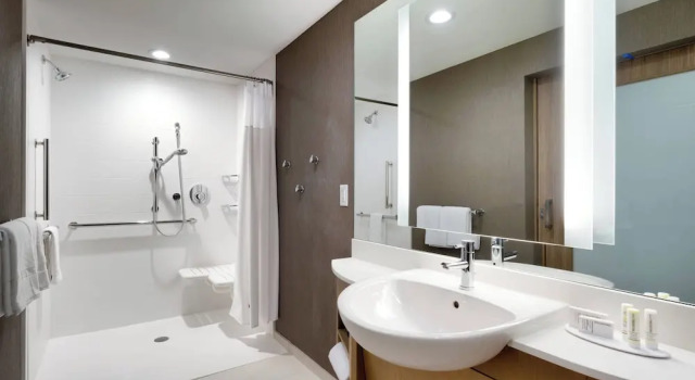 Люкс с видом на горы SpringHill Suites By Marriott Salt Lake City West Valley